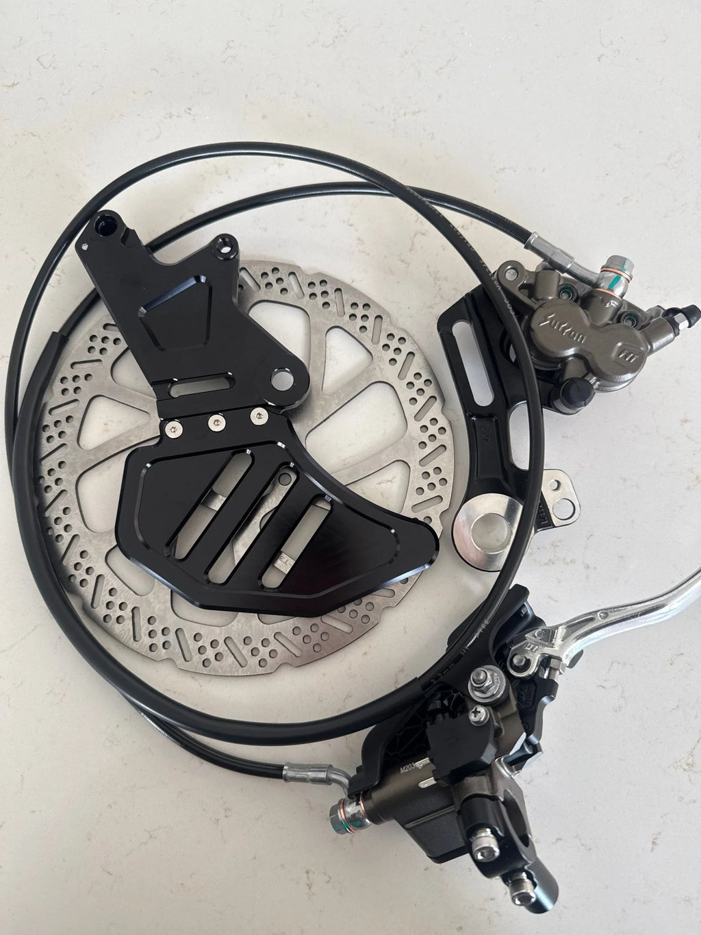 (Real) Ultra bee rear and front brakes (with logo)